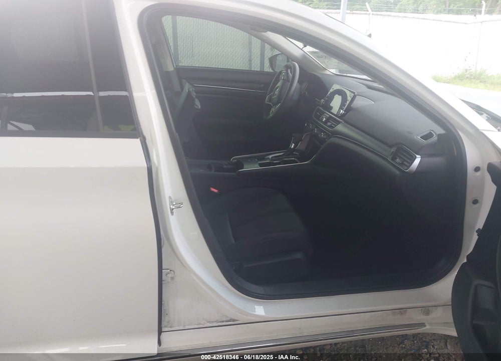 2018 HONDA ACCORD EX VIN: 1HGCV1F45JA065096