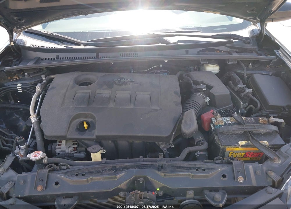 2018 TOYOTA COROLLA LE VIN: 5YFBURHE0JP823312