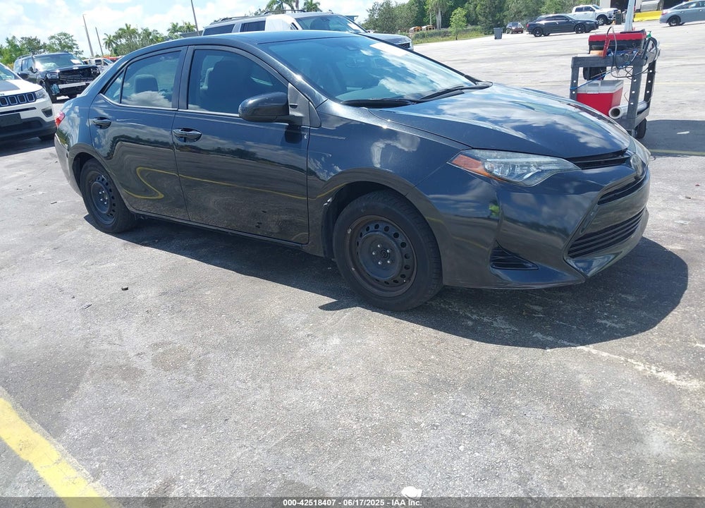 2018 TOYOTA COROLLA LE VIN: 5YFBURHE0JP823312