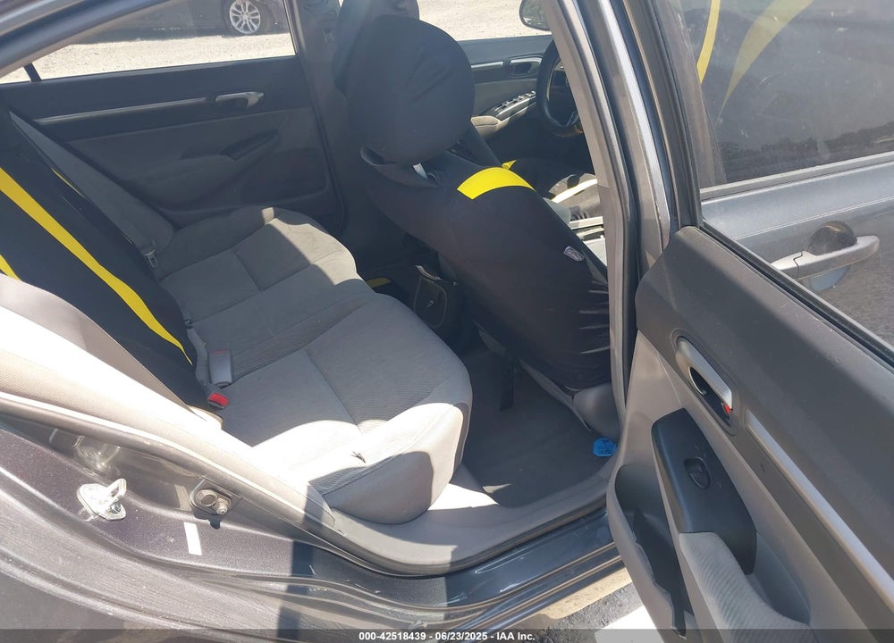 2011 HONDA CIVIC VIN: 19XFA1F80BE015652