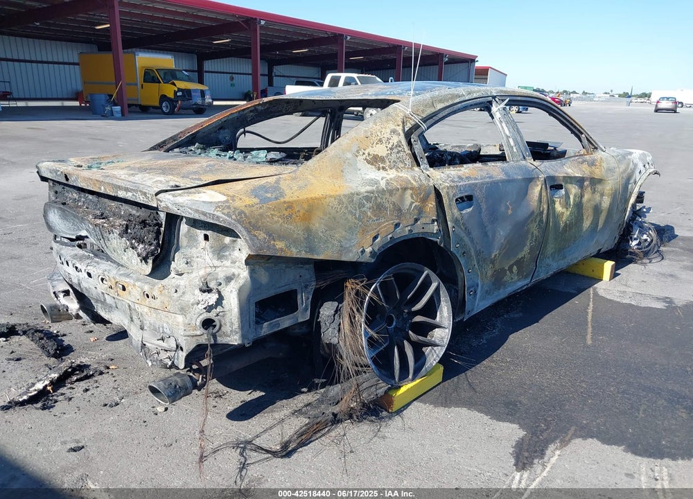 2022 DODGE CHARGER VIN: 2C3CDXGJ2NH213063