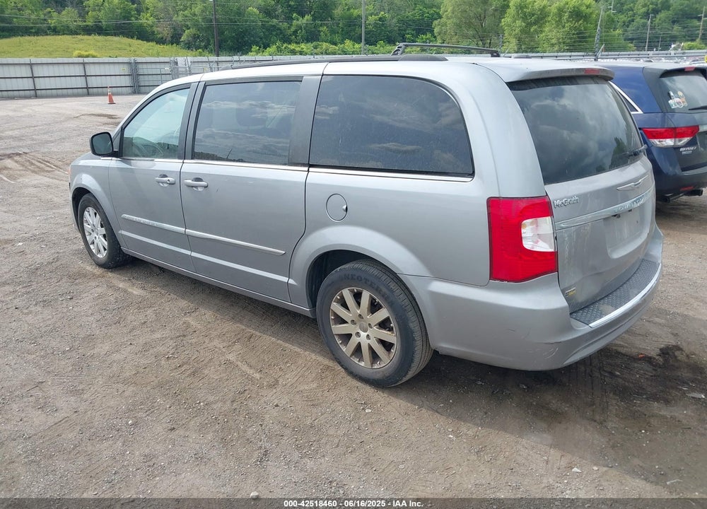 2016 CHRYSLER TOWN & COUNTRY VIN: 2C4RC1BGXGR245628