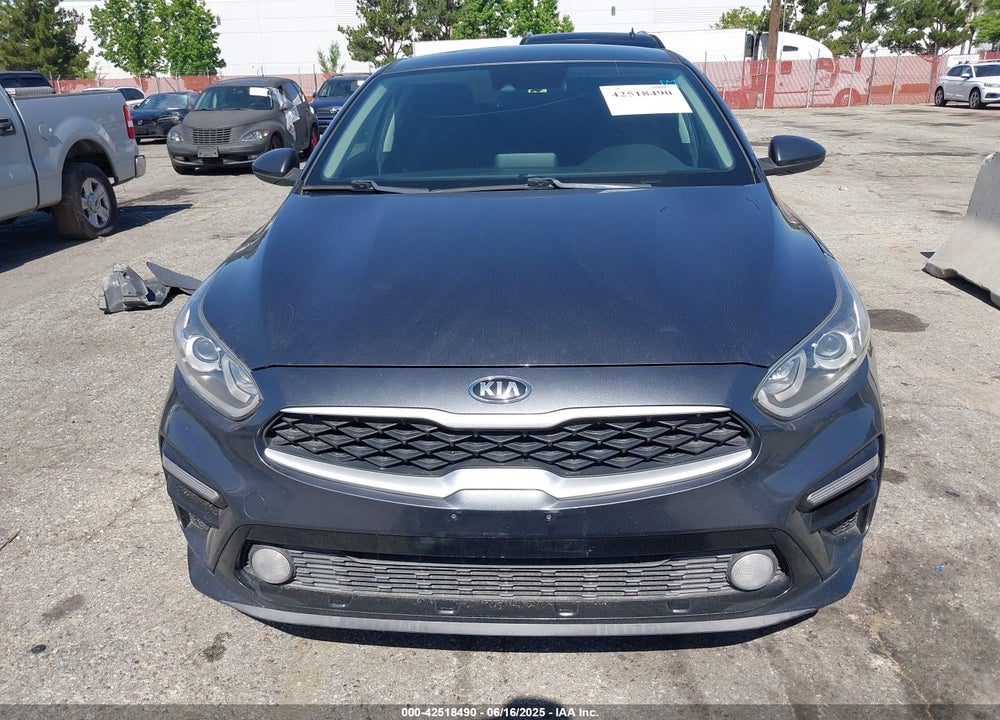2019 KIA FORTE LXS VIN: 3KPF24AD7KE090139