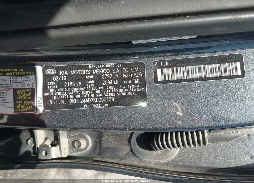 2019 KIA FORTE LXS VIN: 3KPF24AD7KE090139