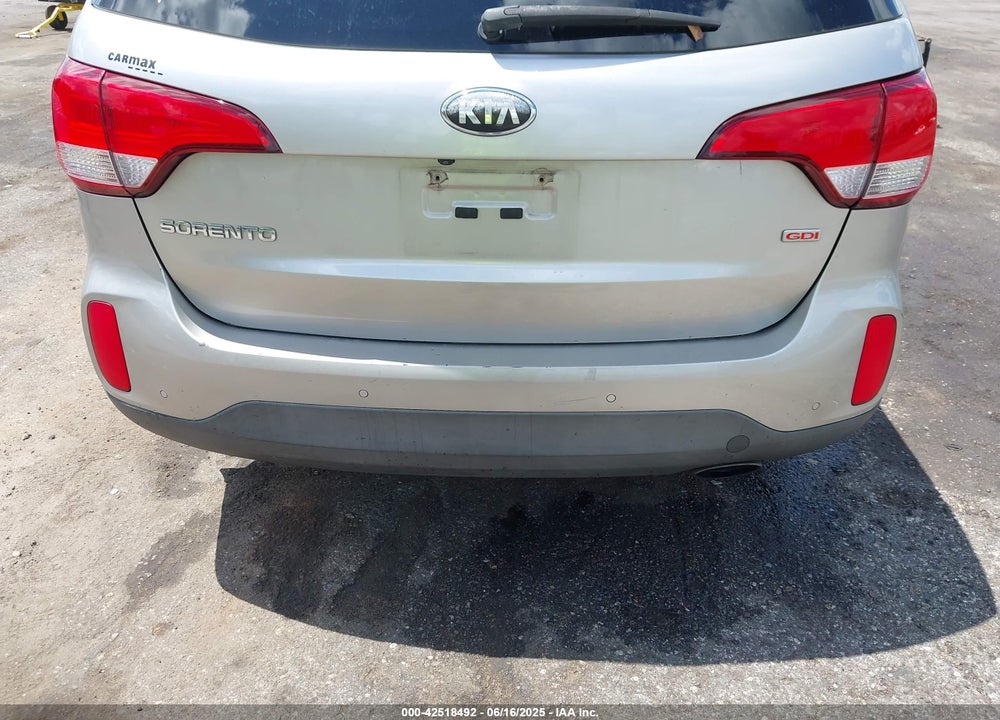 2014 KIA SORENTO VIN: 5XYKT3A60EG478120
