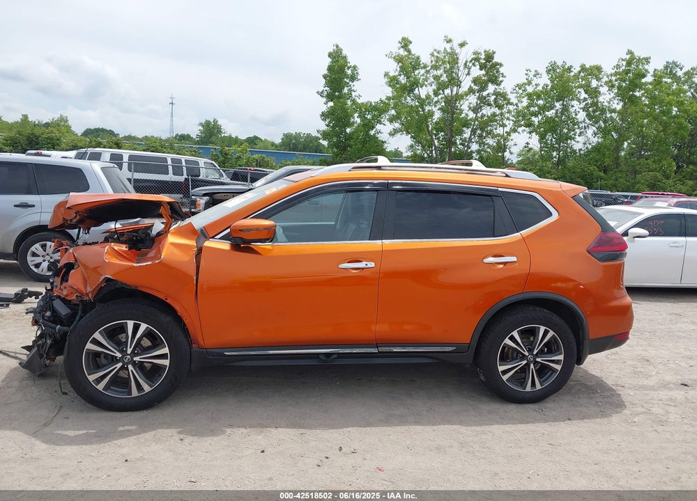 2018 NISSAN ROGUE SL VIN: JN8AT2MV4JW306053