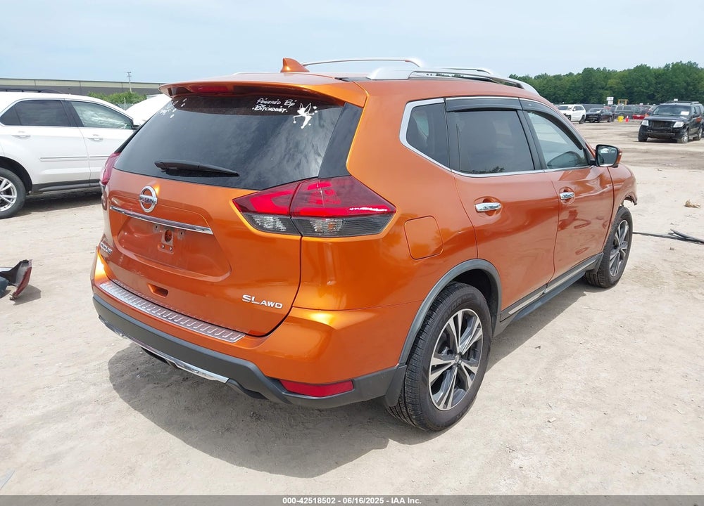 2018 NISSAN ROGUE SL VIN: JN8AT2MV4JW306053