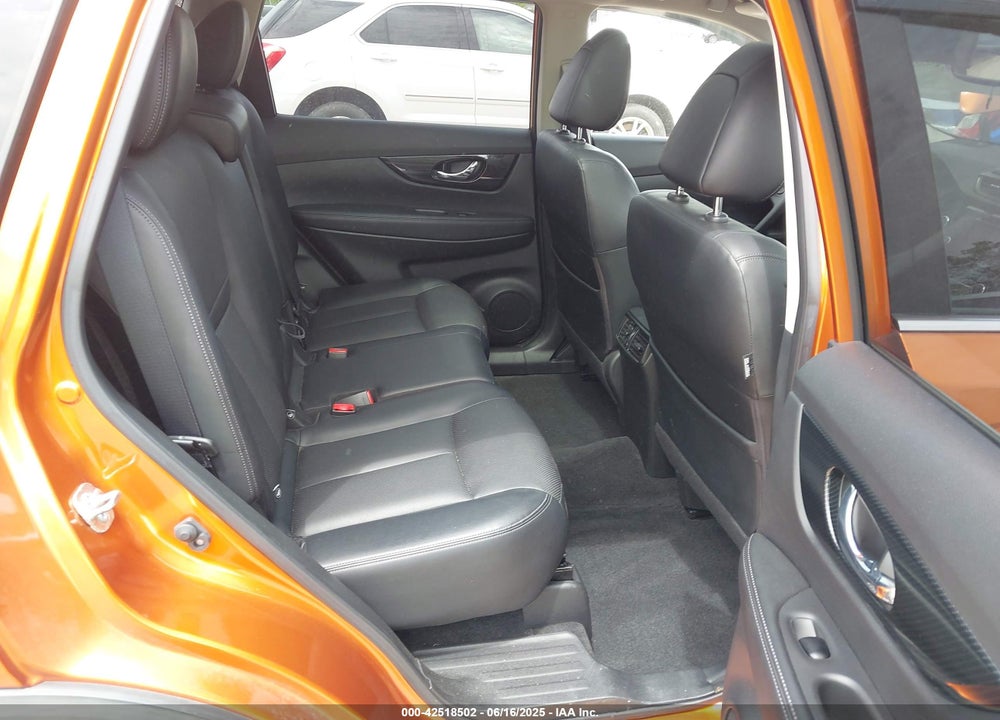 2018 NISSAN ROGUE SL VIN: JN8AT2MV4JW306053