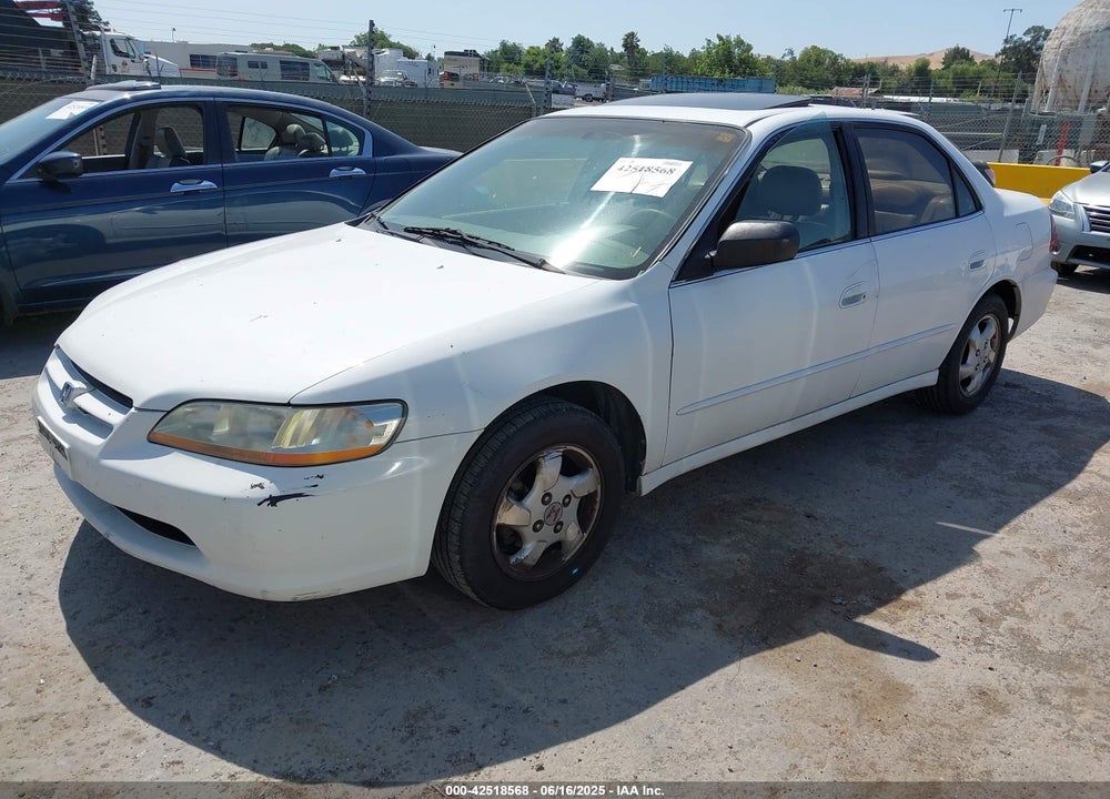 1998 HONDA ACCORD EX VIN: 1HGCG5659WA212571