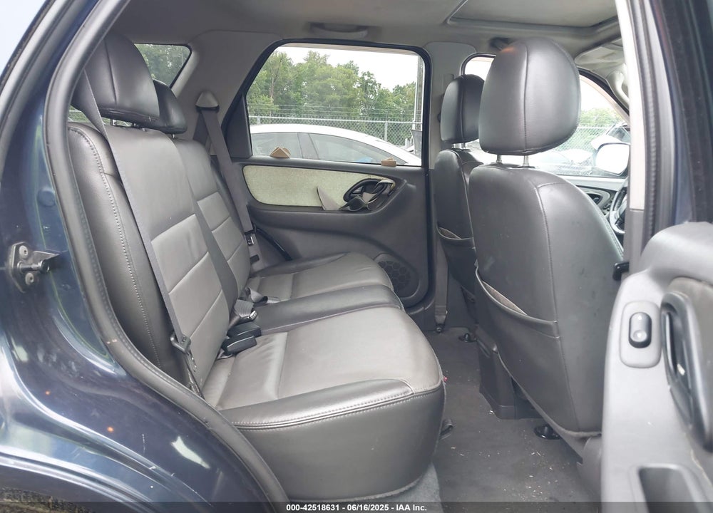 2003 FORD ESCAPE VIN: 1FMYU93183KD19909