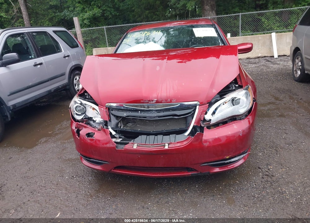 2012 CHRYSLER 200 VIN: 1C3CCBHG5CN123239