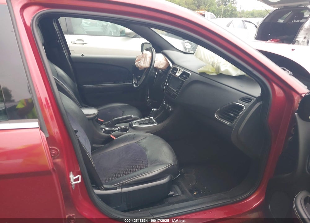 2012 CHRYSLER 200 VIN: 1C3CCBHG5CN123239