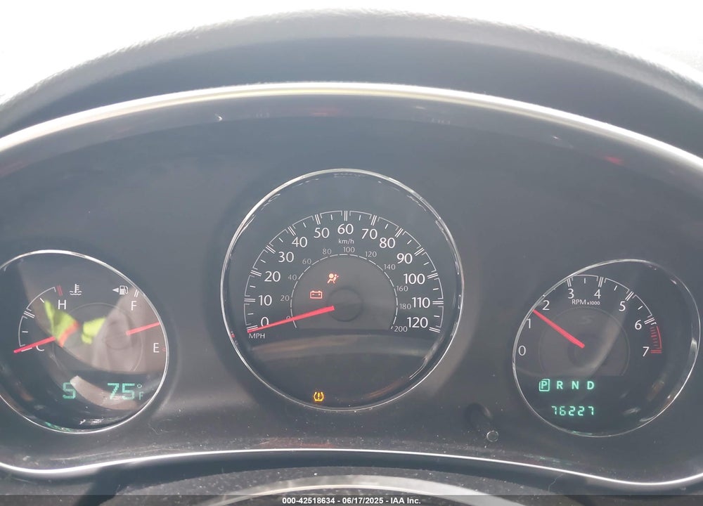 2012 CHRYSLER 200 VIN: 1C3CCBHG5CN123239