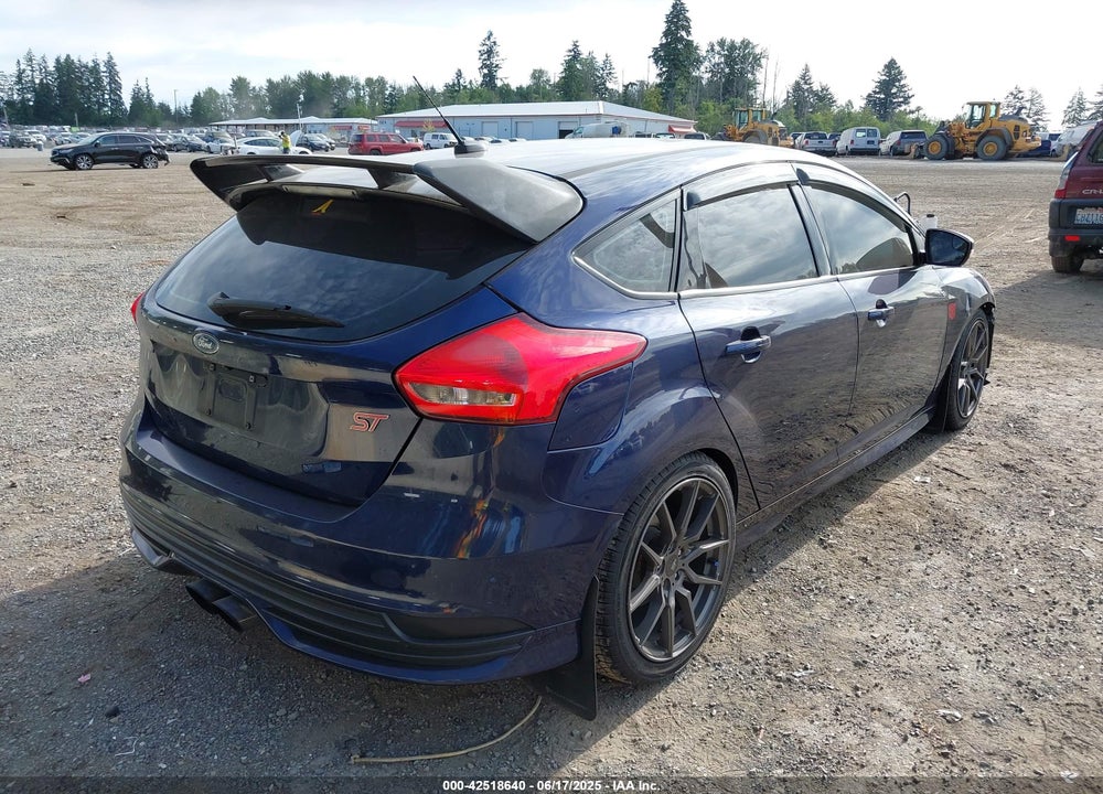 2017 FORD FOCUS ST VIN: 1FADP3L95HL344108
