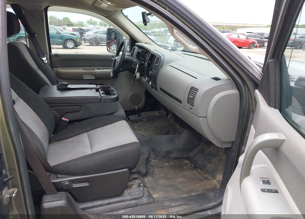 2009 GMC SIERRA 2500HD WORK TRUCK VIN: 1GTHK49K29E106992