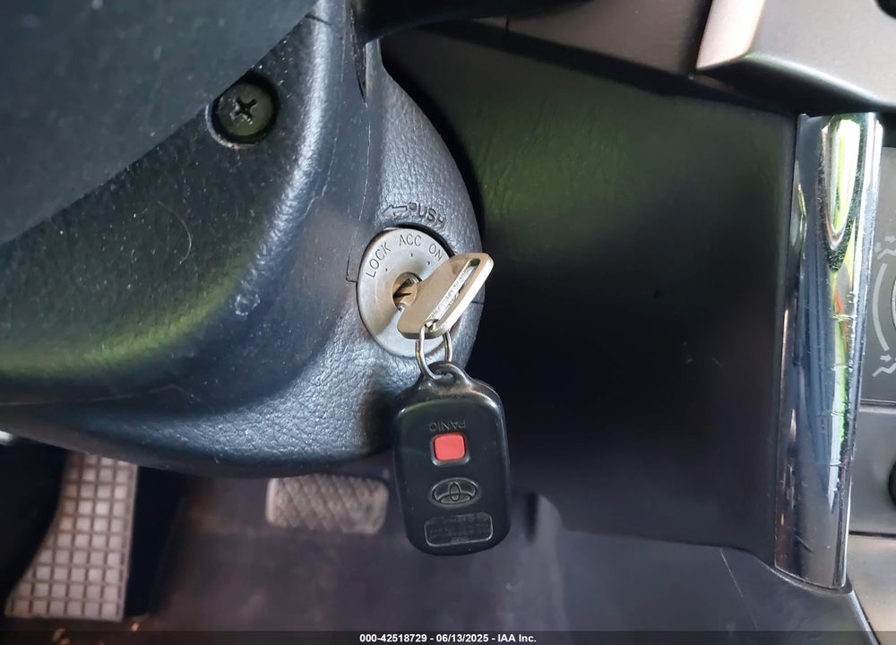 2003 TOYOTA MATRIX XRS VIN: 2T1KY38E43C049330