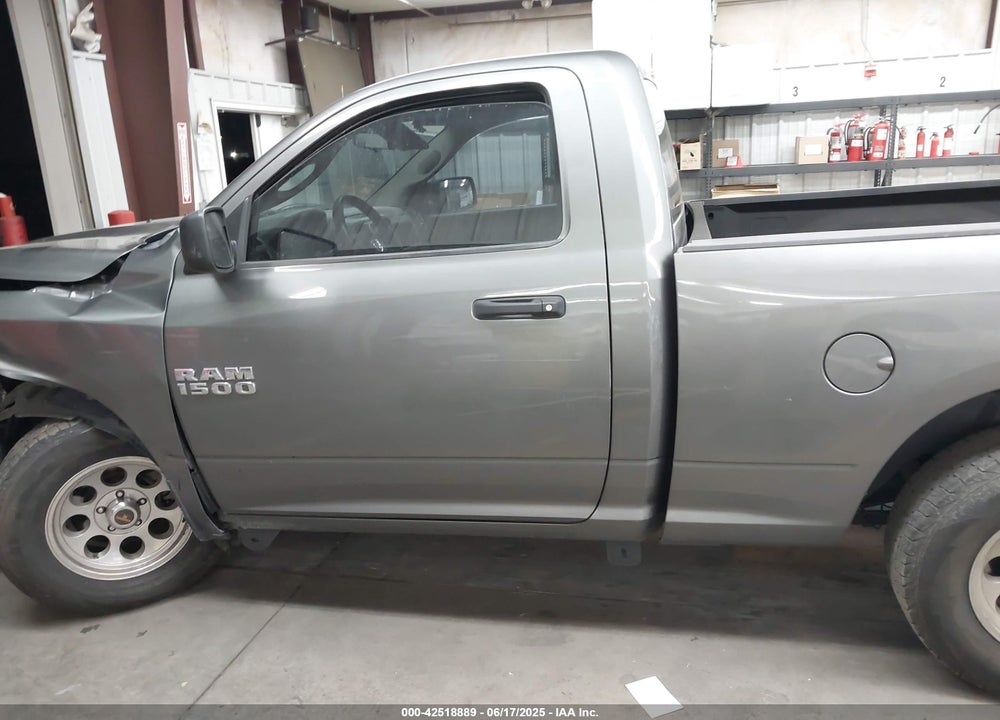2013 RAM 1500 VIN: 3C6JR6AP5DG533947