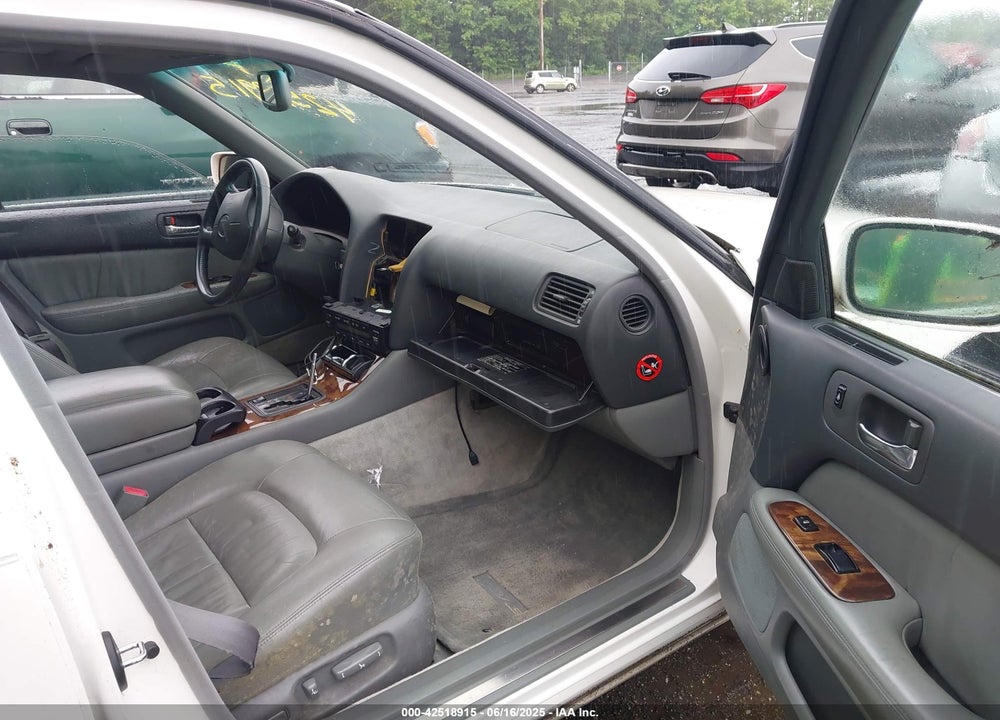 1996 LEXUS LS VIN: JT8BH22F2T0059651
