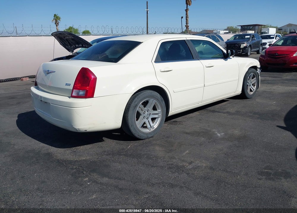 2005 CHRYSLER 300 VIN: 2C3JA43R05H593661