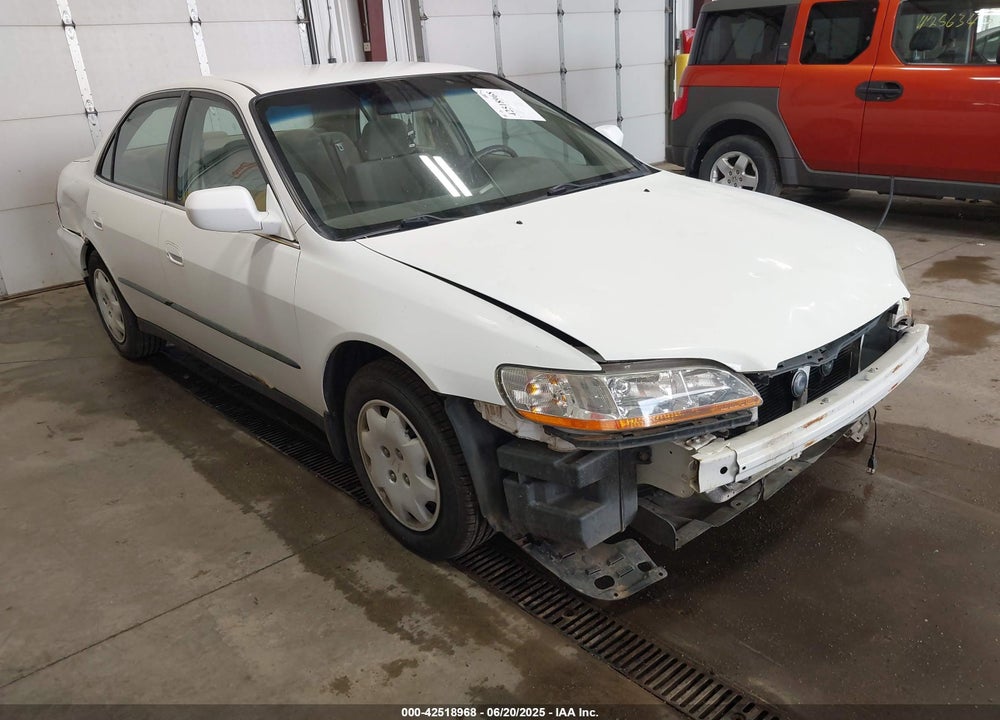 1999 HONDA ACCORD LX VIN: JHMCG5648XC049633