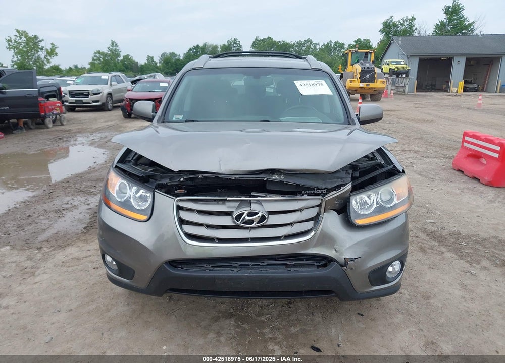 2011 HYUNDAI SANTA FE VIN: 5XYZKDAG5BG034274