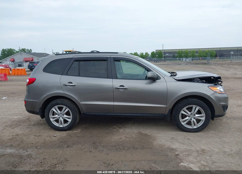 2011 HYUNDAI SANTA FE VIN: 5XYZKDAG5BG034274