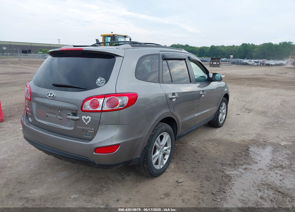 2011 HYUNDAI SANTA FE VIN: 5XYZKDAG5BG034274