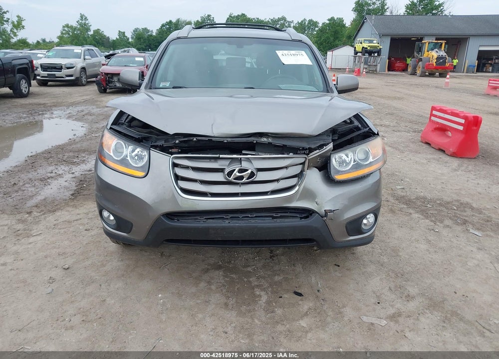2011 HYUNDAI SANTA FE VIN: 5XYZKDAG5BG034274