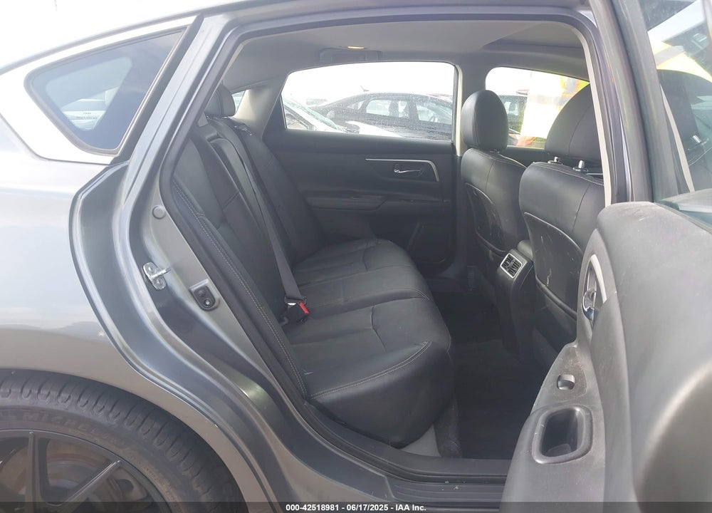 2016 NISSAN ALTIMA VIN: 1N4BL3AP0GC156647