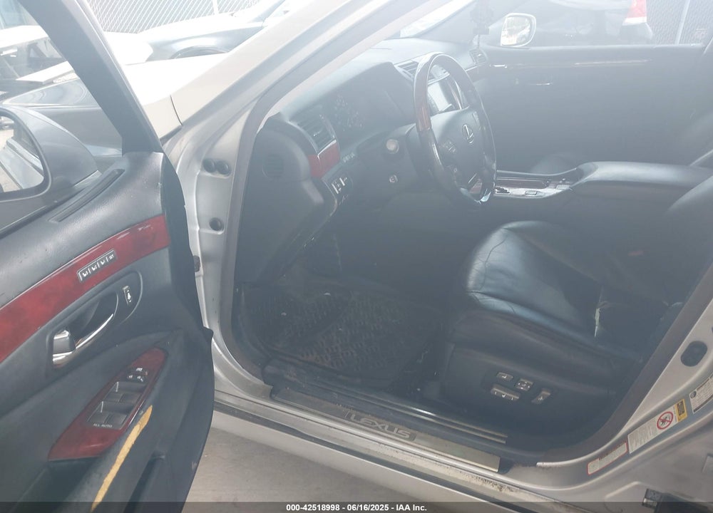 2007 LEXUS LS460 VIN: JTHBL46F575044235