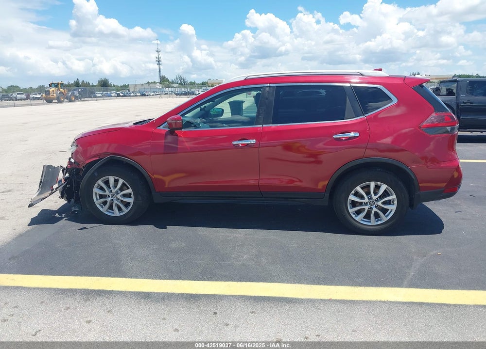 2018 NISSAN ROGUE VIN: 5N1AT2MV0JC714218