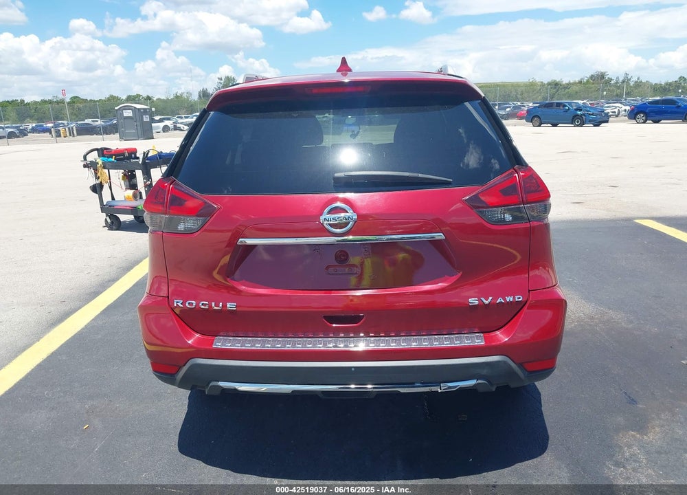 2018 NISSAN ROGUE VIN: 5N1AT2MV0JC714218