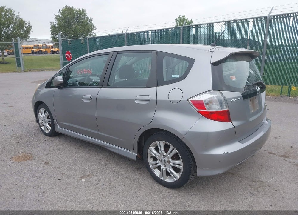 2009 HONDA FIT VIN: JHMGE87439C002794