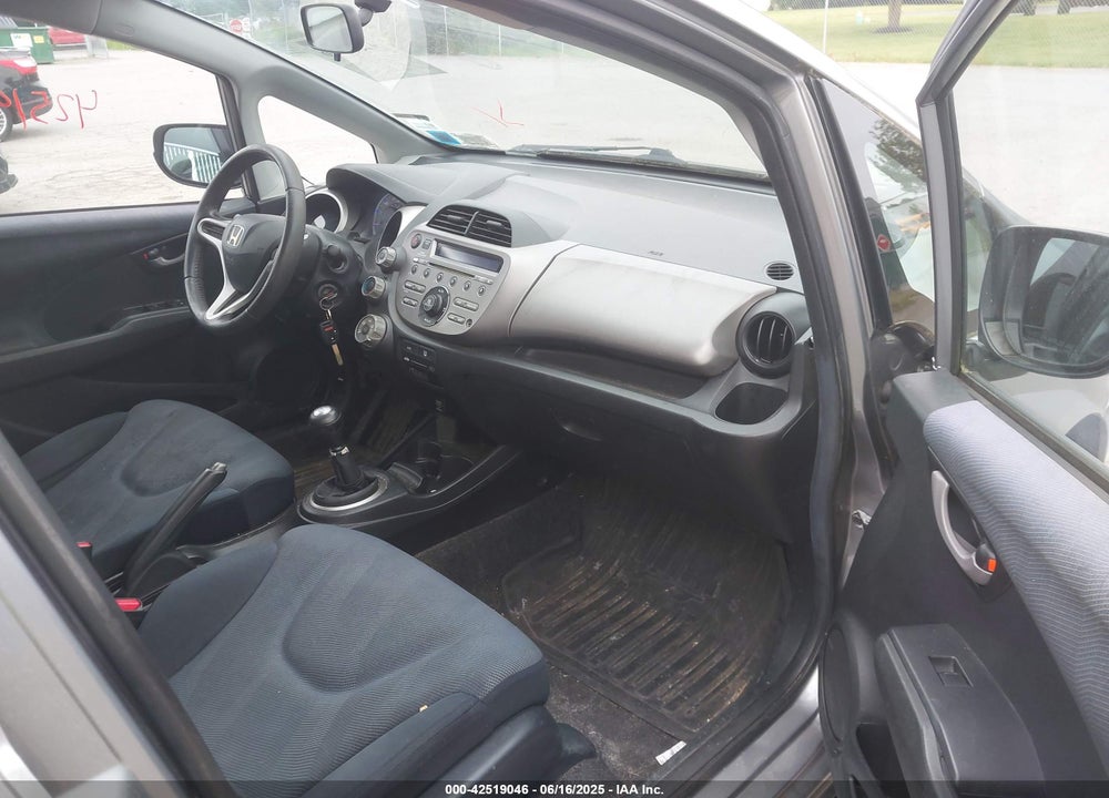 2009 HONDA FIT VIN: JHMGE87439C002794