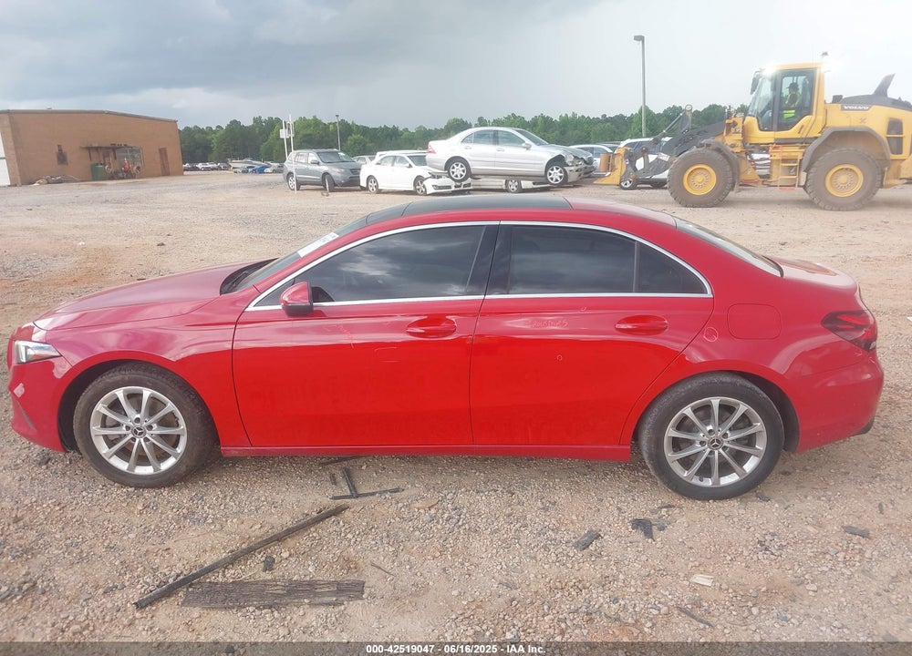 2019 MERCEDES-BENZ A-CLASS VIN: WDD3G4FB9KW024375
