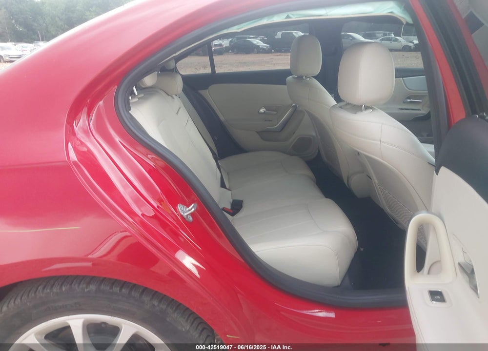 2019 MERCEDES-BENZ A-CLASS VIN: WDD3G4FB9KW024375