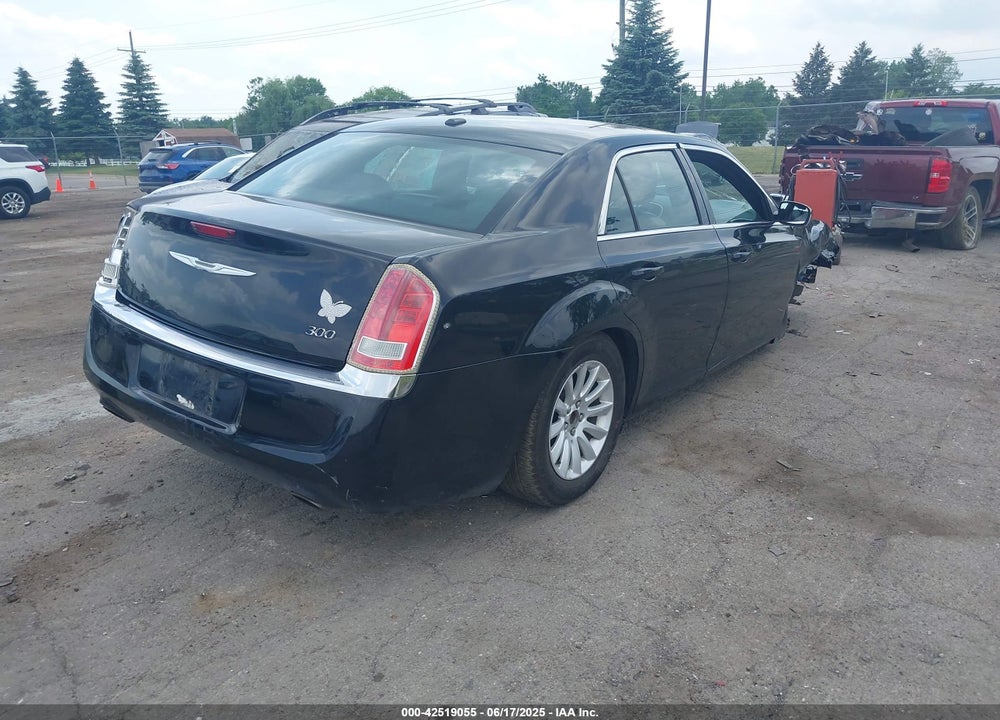 2014 CHRYSLER 300 VIN: 2C3CCAAG0EH376257