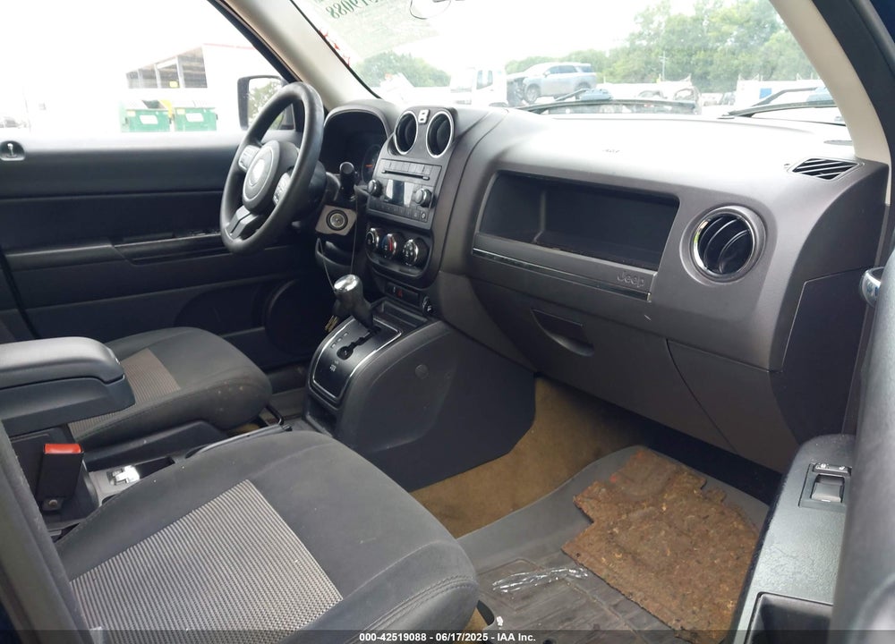 2016 JEEP PATRIOT VIN: 1C4NJRBB9GD690212