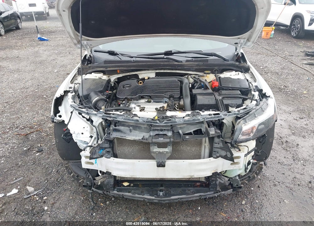2018 CHEVROLET MALIBU LT VIN: 1G1ZD5ST0JF245162