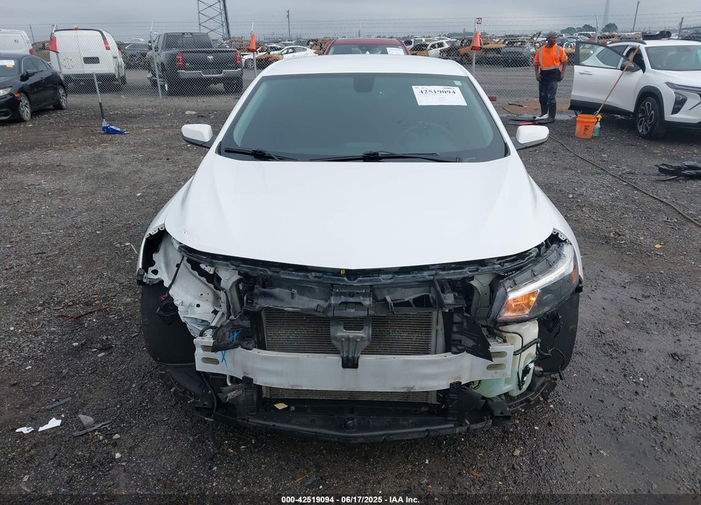 2018 CHEVROLET MALIBU LT VIN: 1G1ZD5ST0JF245162