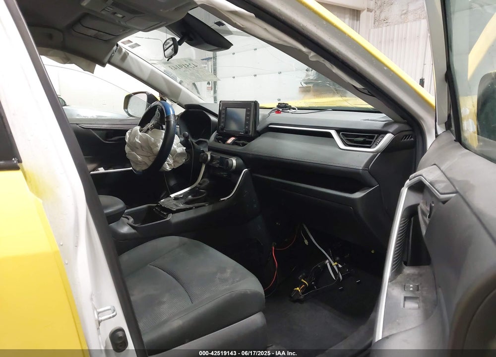 2022 TOYOTA RAV4 HYBRID VIN: 2T3MWRFV0NW129205
