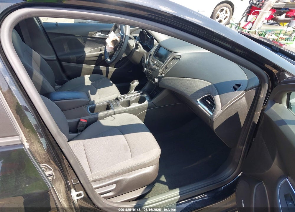 2019 CHEVROLET CRUZE VIN: 3G1BE6SM0KS529689