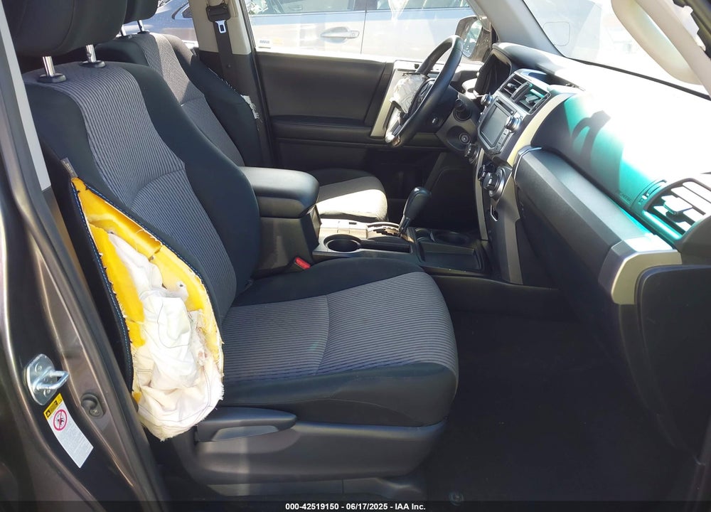 2019 TOYOTA 4RUNNER SR5 VIN: JTEZU5JRXK5210824