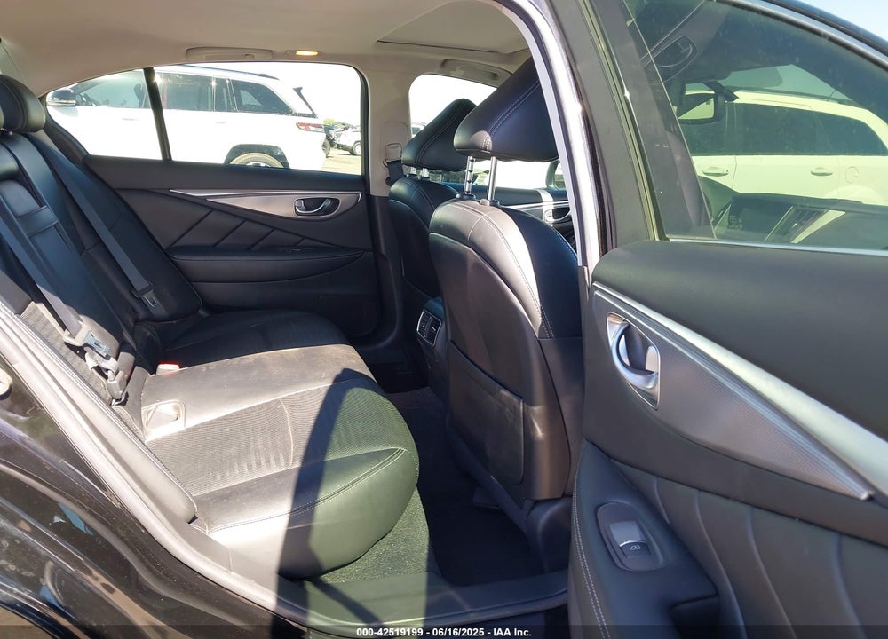2016 INFINITI Q50 VIN: JN1EV7AP2GM305064