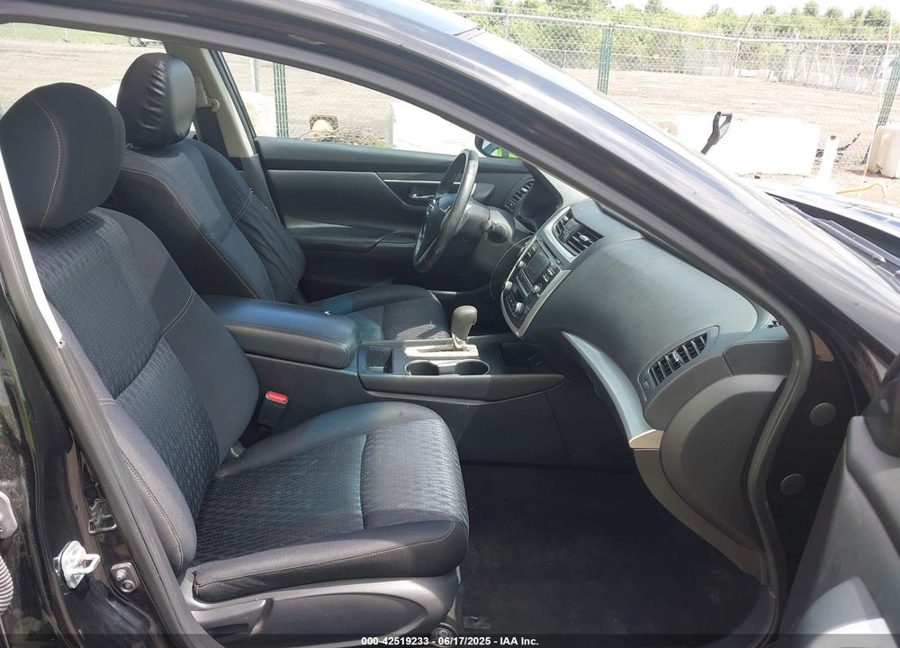 2016 NISSAN ALTIMA VIN: 1N4AL3AP0GC147667