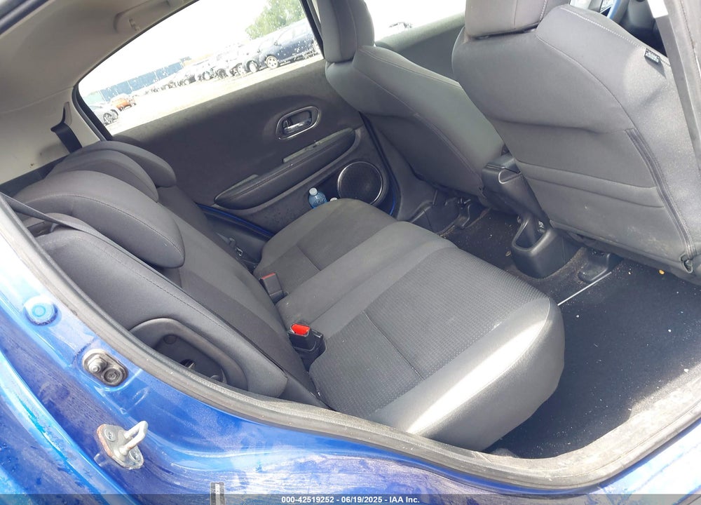 2019 HONDA HR-V VIN: 3CZRU6H58KM726567