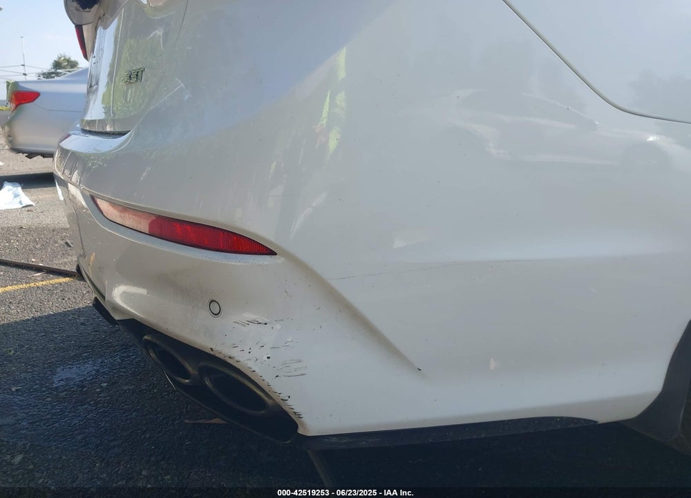 2018 GENESIS G80 VIN: KMHGN4JB7JU230437