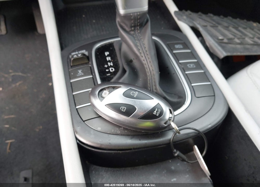 2025 HYUNDAI KONA SEL VIN: KM8HBCAB7SU219088