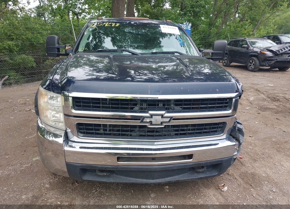 2008 CHEVROLET SILVERADO 2500HD WORK TRUCK VIN: 1GCHC29K08E144222