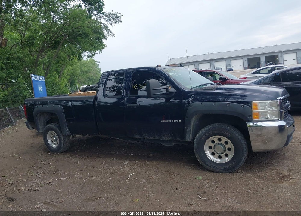 2008 CHEVROLET SILVERADO 2500HD WORK TRUCK VIN: 1GCHC29K08E144222